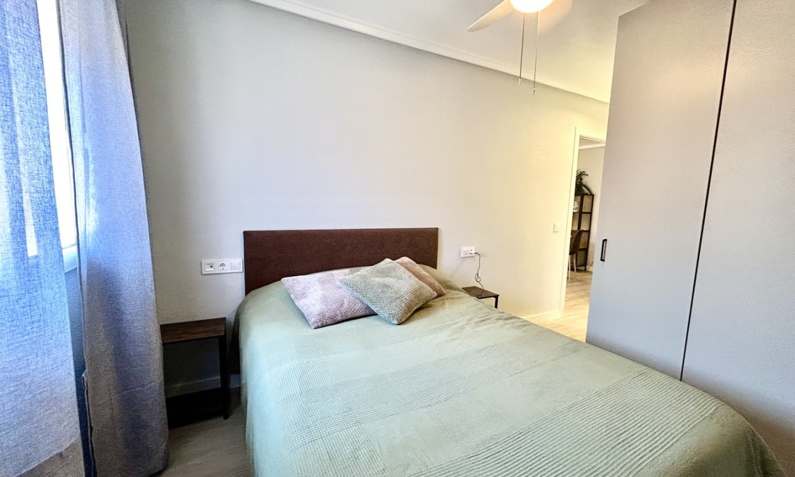 Használt Ingatlanok - Apartman -
Torrevieja - Costa Blanca