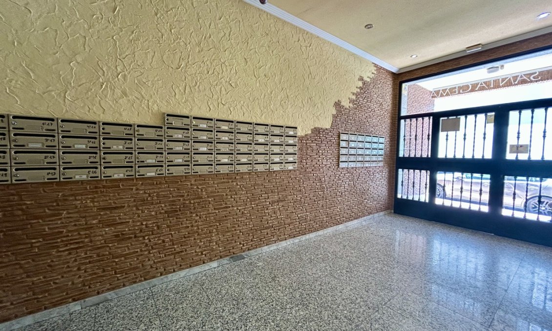 Használt Ingatlanok - Apartman -
Torrevieja - Costa Blanca