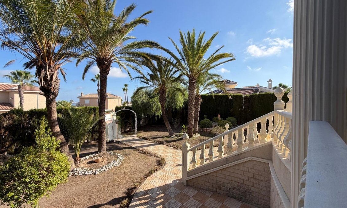 Használt Ingatlanok - Villa -
Rojales - La Fiesta