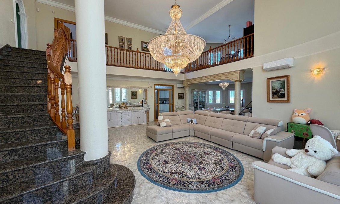 Használt Ingatlanok - Villa -
Rojales - La Fiesta
