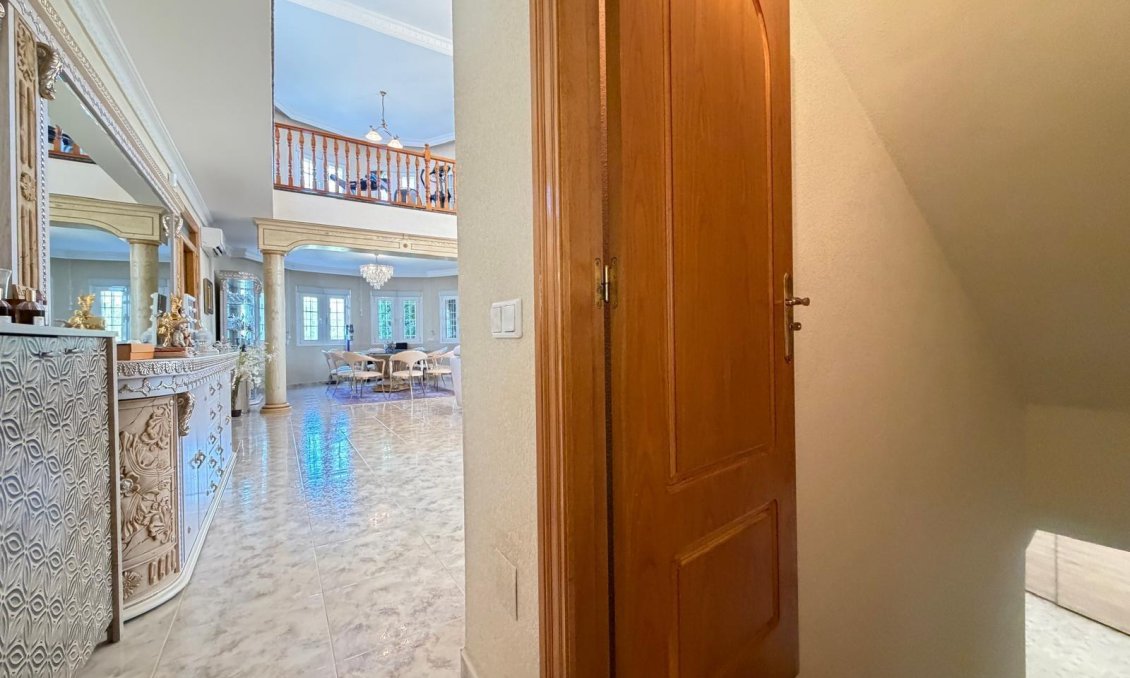 Használt Ingatlanok - Villa -
Rojales - La Fiesta