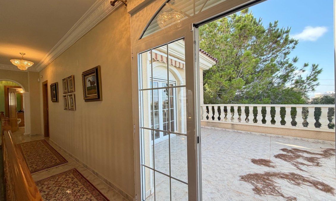 Használt Ingatlanok - Villa -
Rojales - La Fiesta