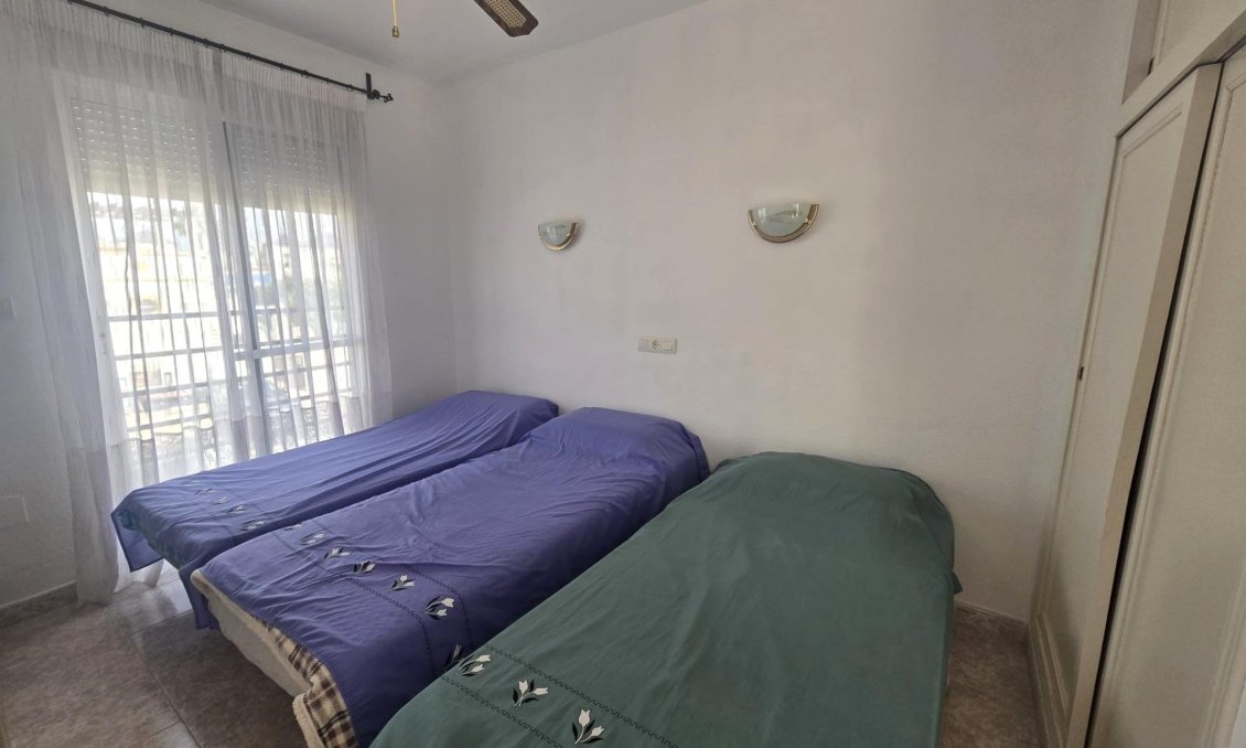 Használt Ingatlanok - Sorház -
Torrevieja - Los Altos