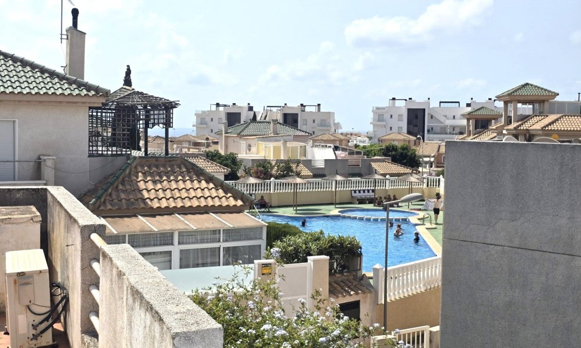 Használt Ingatlanok - Sorház -
Torrevieja - Los Altos