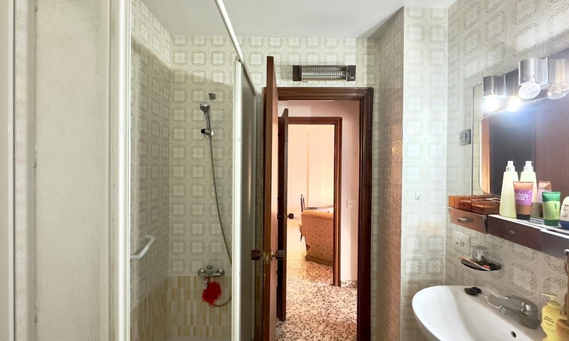 Segunda mano - Apartamento -
Torrevieja