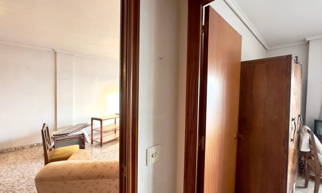 Segunda mano - Apartamento -
Torrevieja