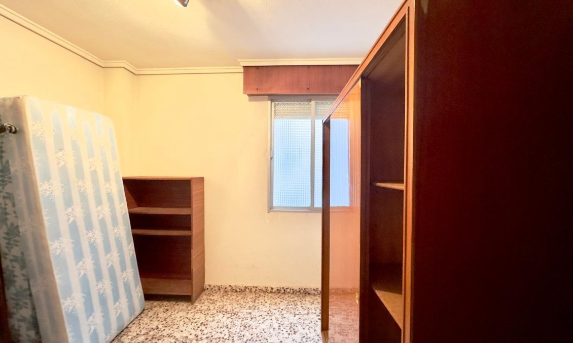 Segunda mano - Apartamento -
Torrevieja
