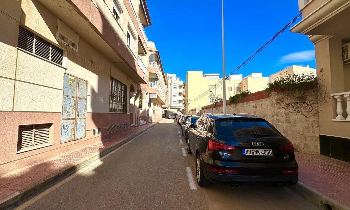 Használt Ingatlanok - Apartman -
Torrevieja - La Mata Pueblo