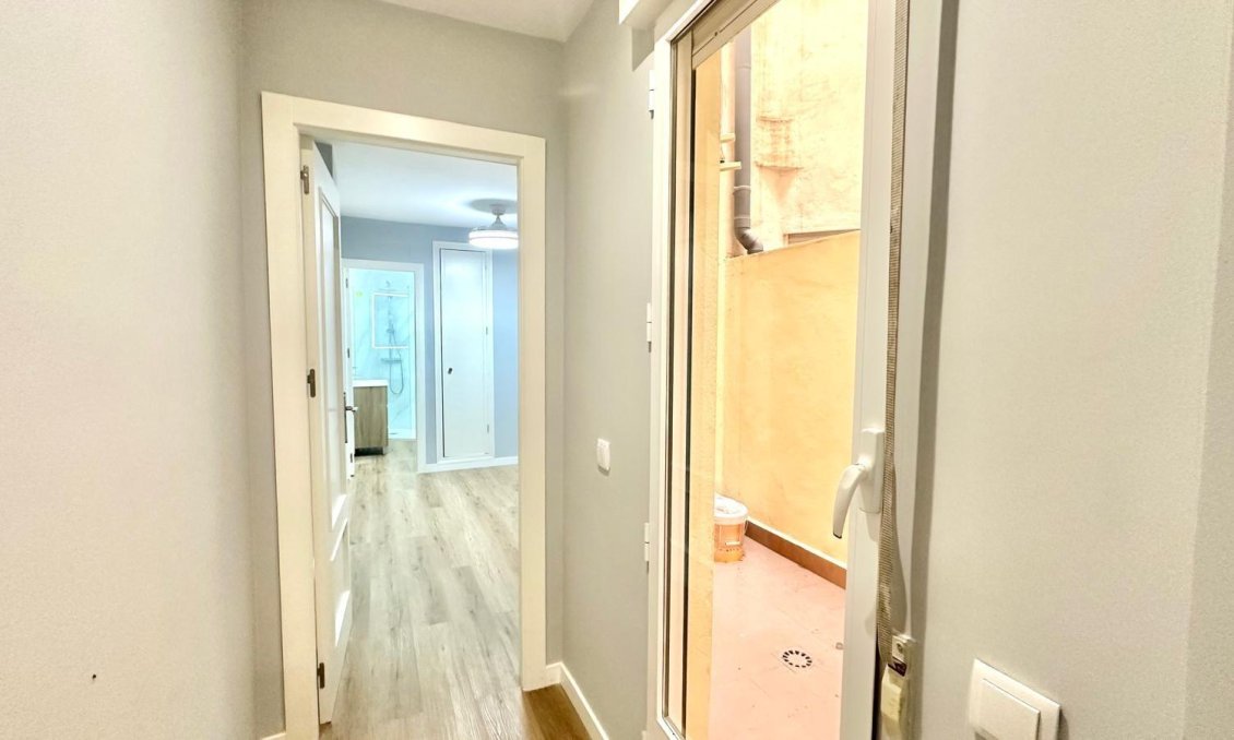Használt Ingatlanok - Apartman -
Torrevieja - La Mata Pueblo
