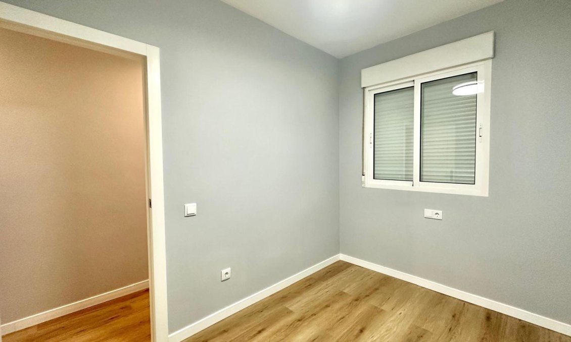 Használt Ingatlanok - Apartman -
Torrevieja - La Mata Pueblo