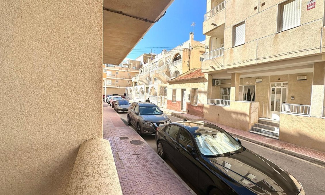 Használt Ingatlanok - Apartman -
Torrevieja - La Mata Pueblo