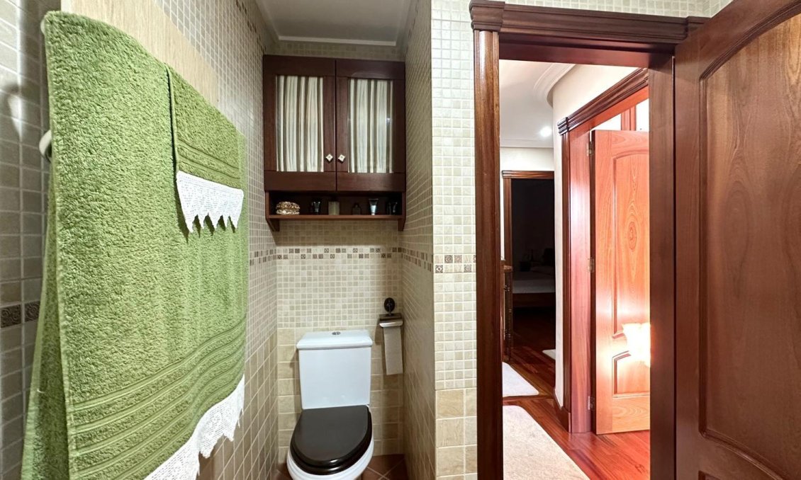 Használt Ingatlanok - Sorház -
Torrevieja - La Siesta