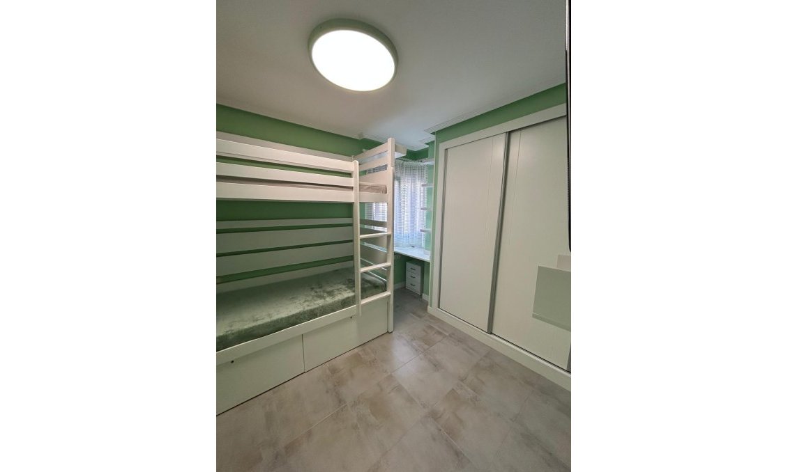 Wiederverkauf - Wohnung -
Torrevieja - Playa del Cura