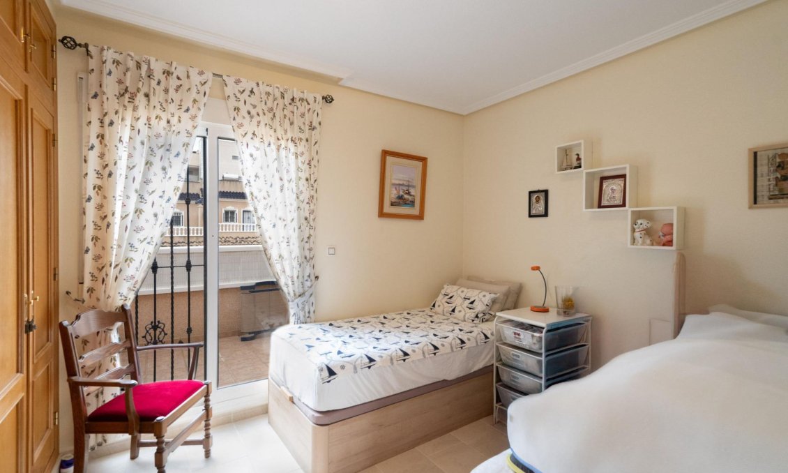 Resale - Townhouse -
Orihuela Costa - Los Dolses