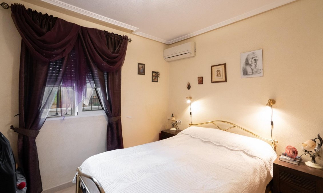 Resale - Townhouse -
Orihuela Costa - Los Dolses