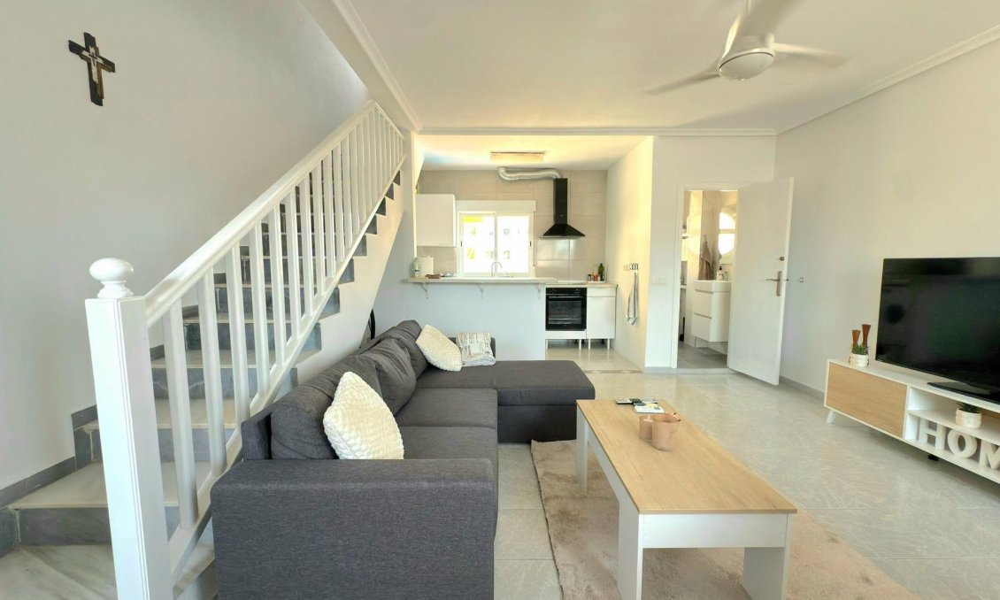 Resale - Duplex -
Torrevieja - Playa del Cura