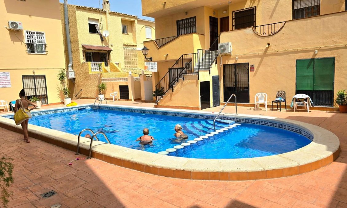 Resale - Duplex -
Torrevieja - Playa del Cura
