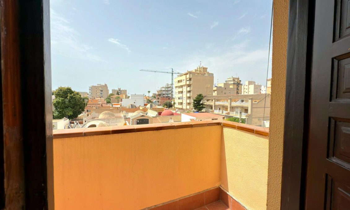 Resale - Duplex -
Torrevieja - Playa del Cura