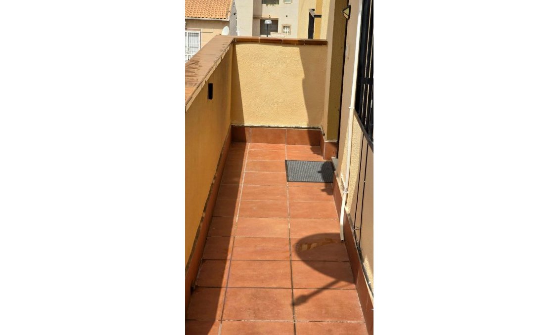 Resale - Duplex -
Torrevieja - Playa del Cura