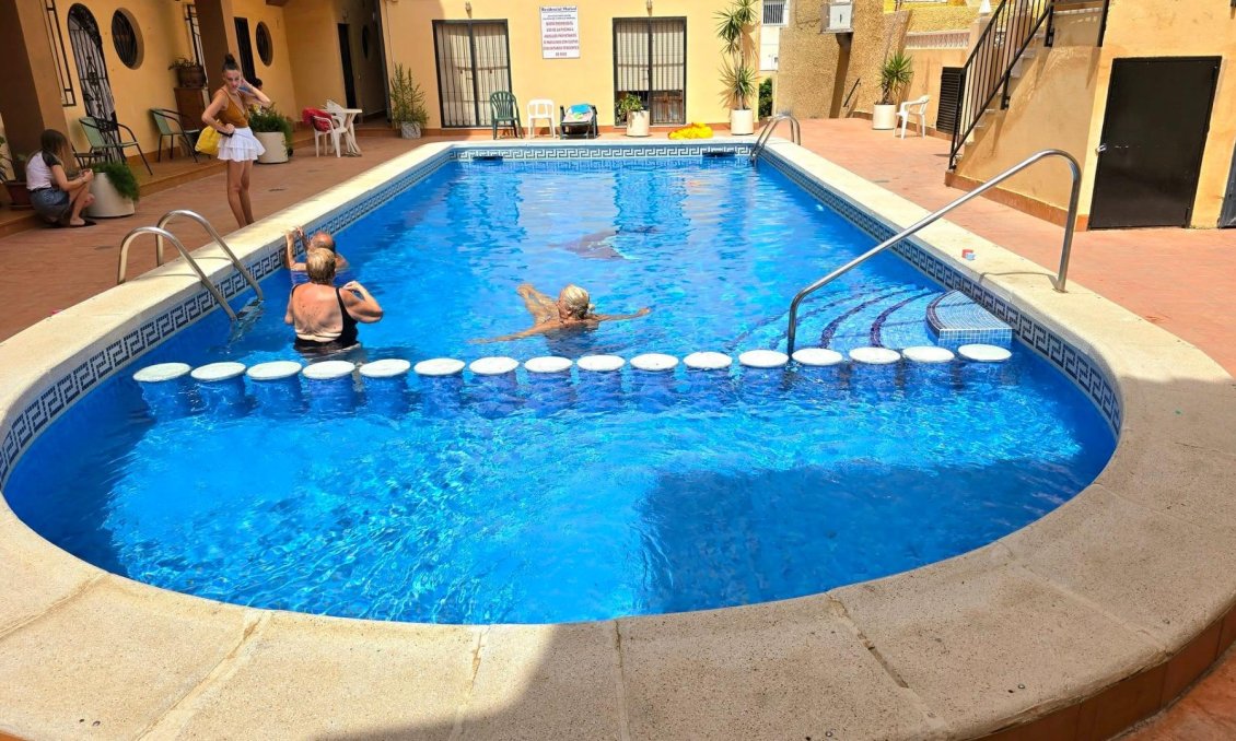Resale - Duplex -
Torrevieja - Playa del Cura