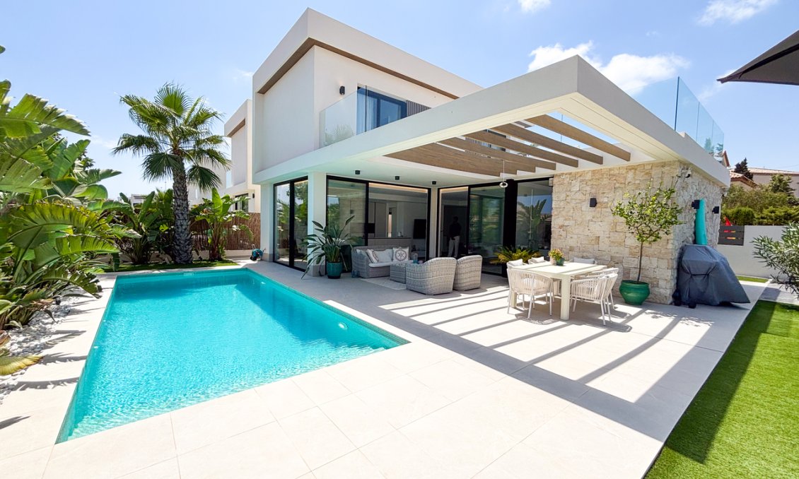 Segunda mano - Villa -
Cabo Roig - Costa Blanca
