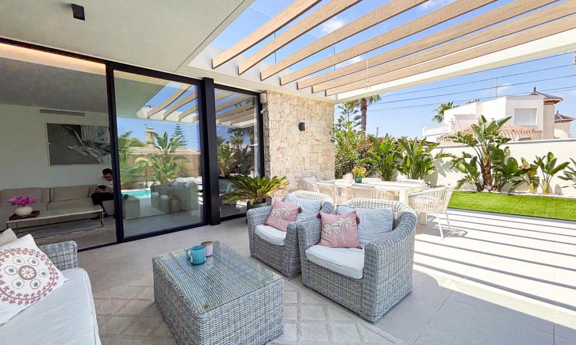 Segunda mano - Villa -
Cabo Roig - Costa Blanca
