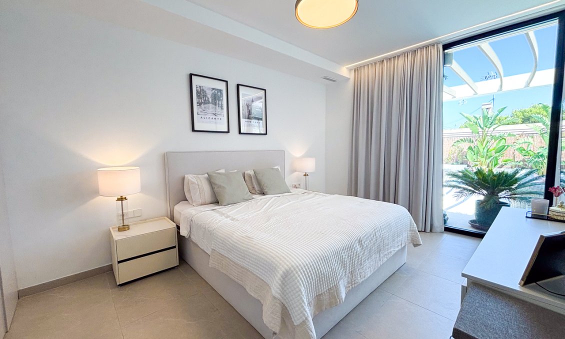 Segunda mano - Villa -
Cabo Roig - Costa Blanca