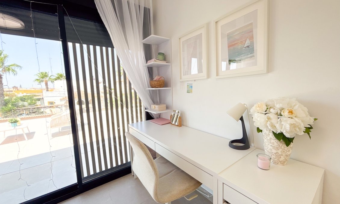 Segunda mano - Villa -
Cabo Roig - Costa Blanca