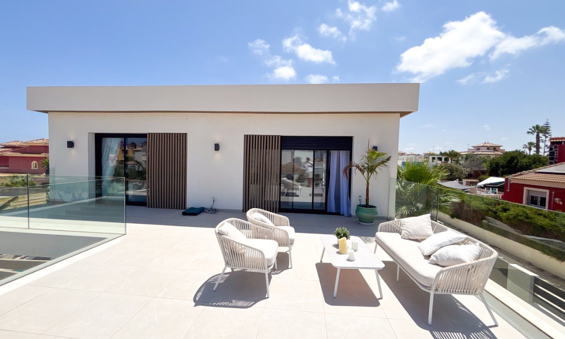 Segunda mano - Villa -
Cabo Roig - Costa Blanca
