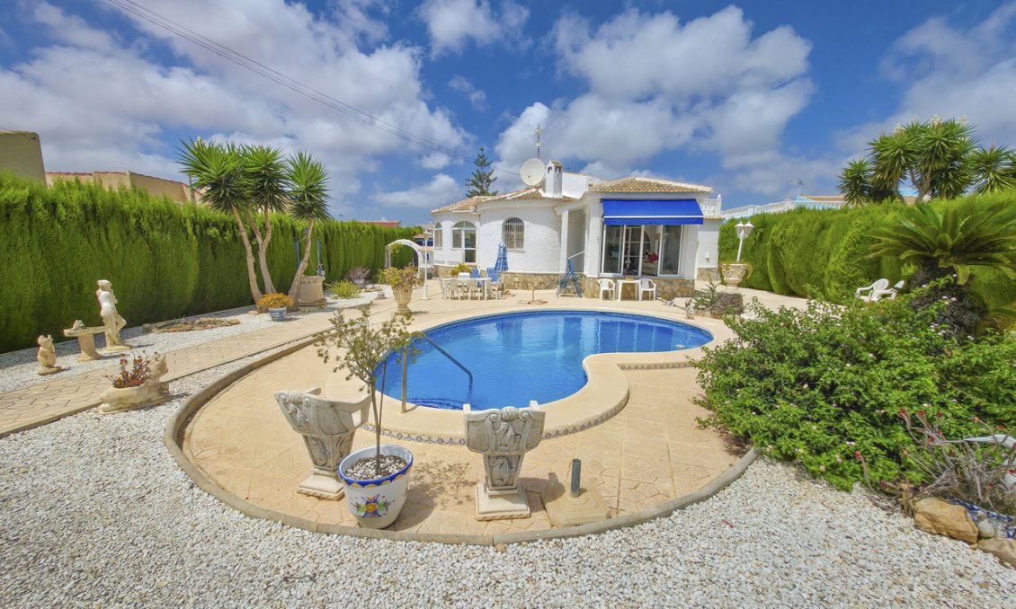 Wiederverkauf - Villa -
Torrevieja - Costa Blanca