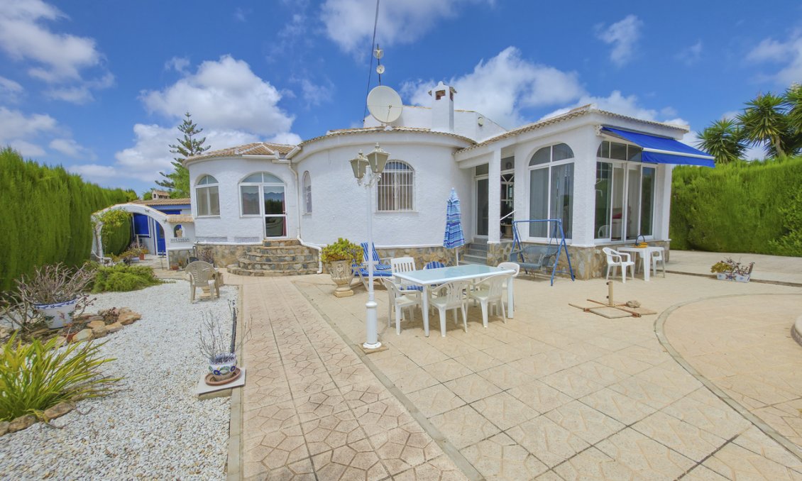 Wiederverkauf - Villa -
Torrevieja - Costa Blanca