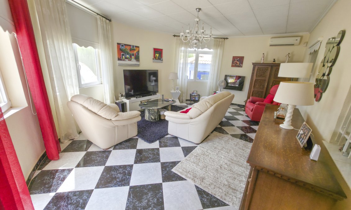Wiederverkauf - Villa -
Torrevieja - Costa Blanca