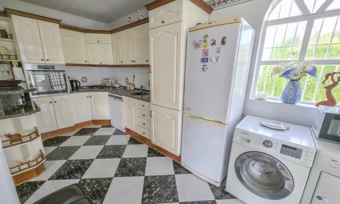 Wiederverkauf - Villa -
Torrevieja - Costa Blanca