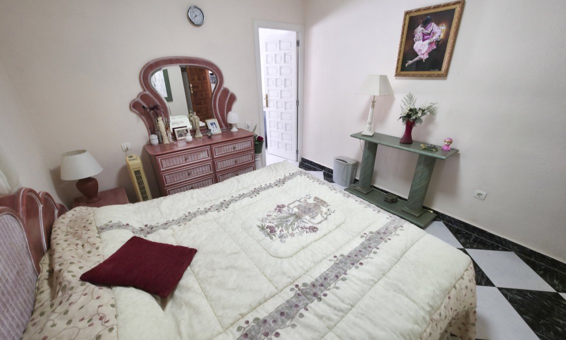Wiederverkauf - Villa -
Torrevieja - Costa Blanca
