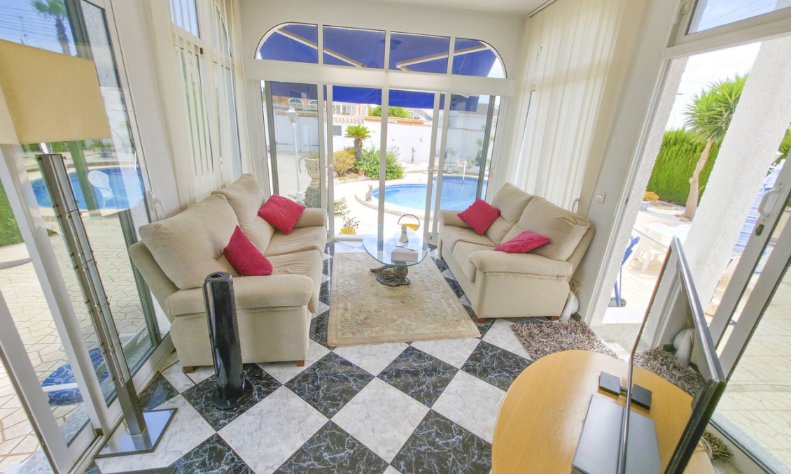 Wiederverkauf - Villa -
Torrevieja - Costa Blanca
