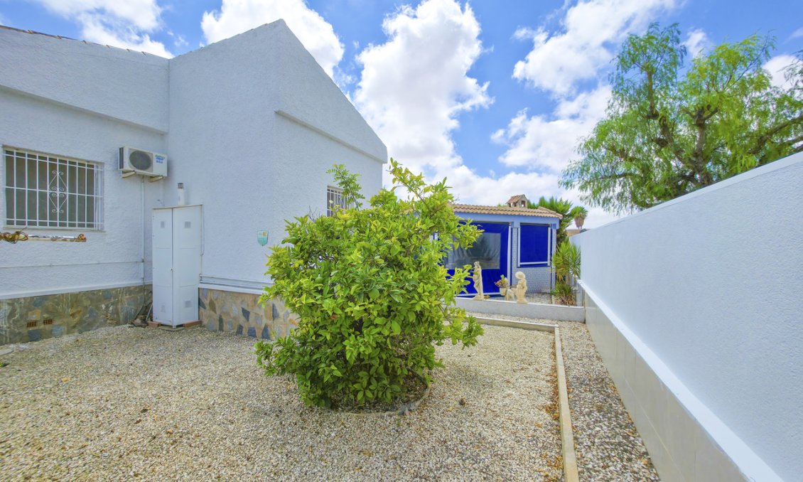 Wiederverkauf - Villa -
Torrevieja - Costa Blanca