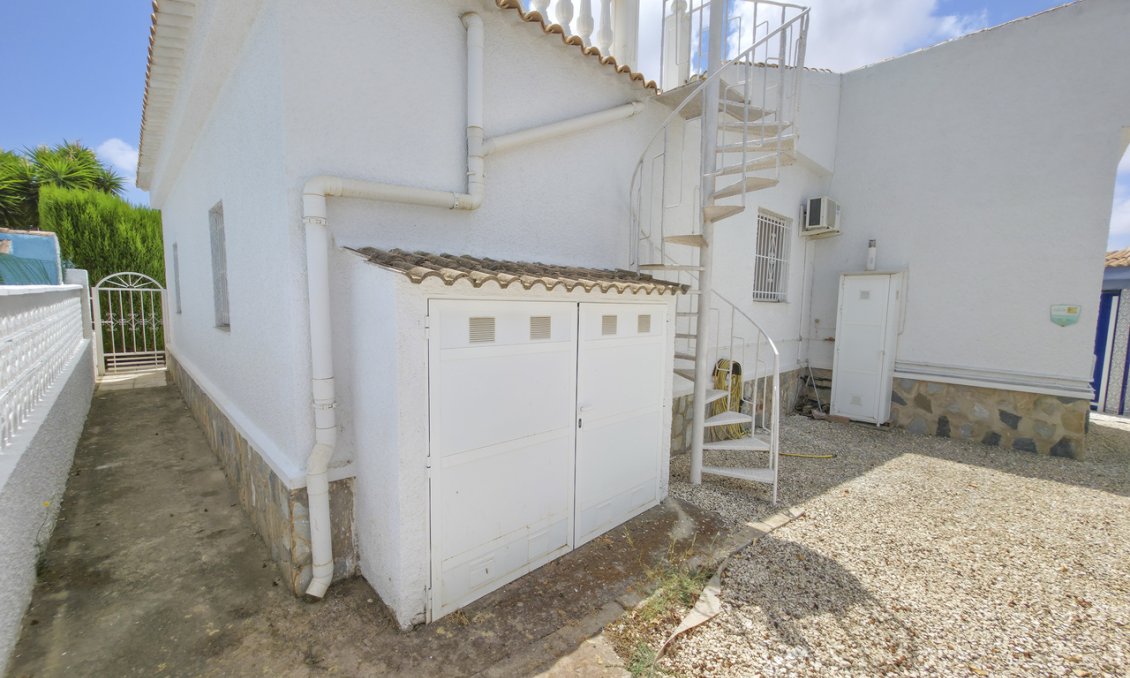 Wiederverkauf - Villa -
Torrevieja - Costa Blanca