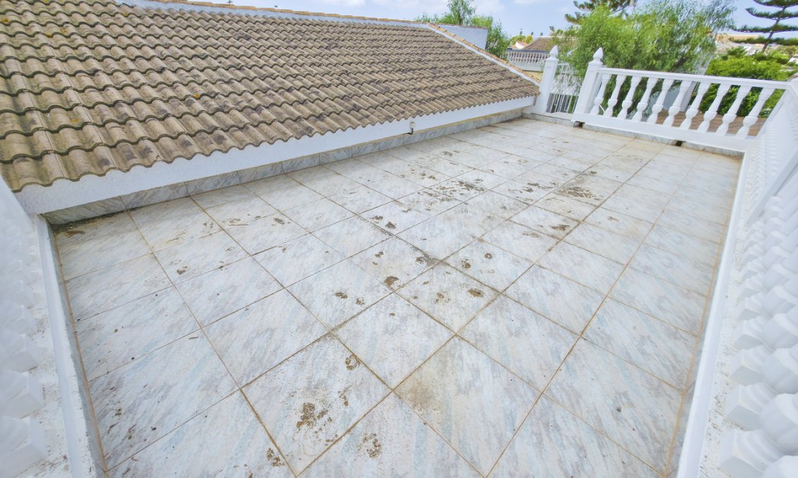 Wiederverkauf - Villa -
Torrevieja - Costa Blanca