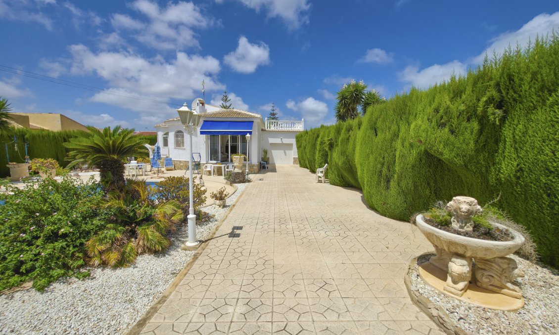 Wiederverkauf - Villa -
Torrevieja - Costa Blanca