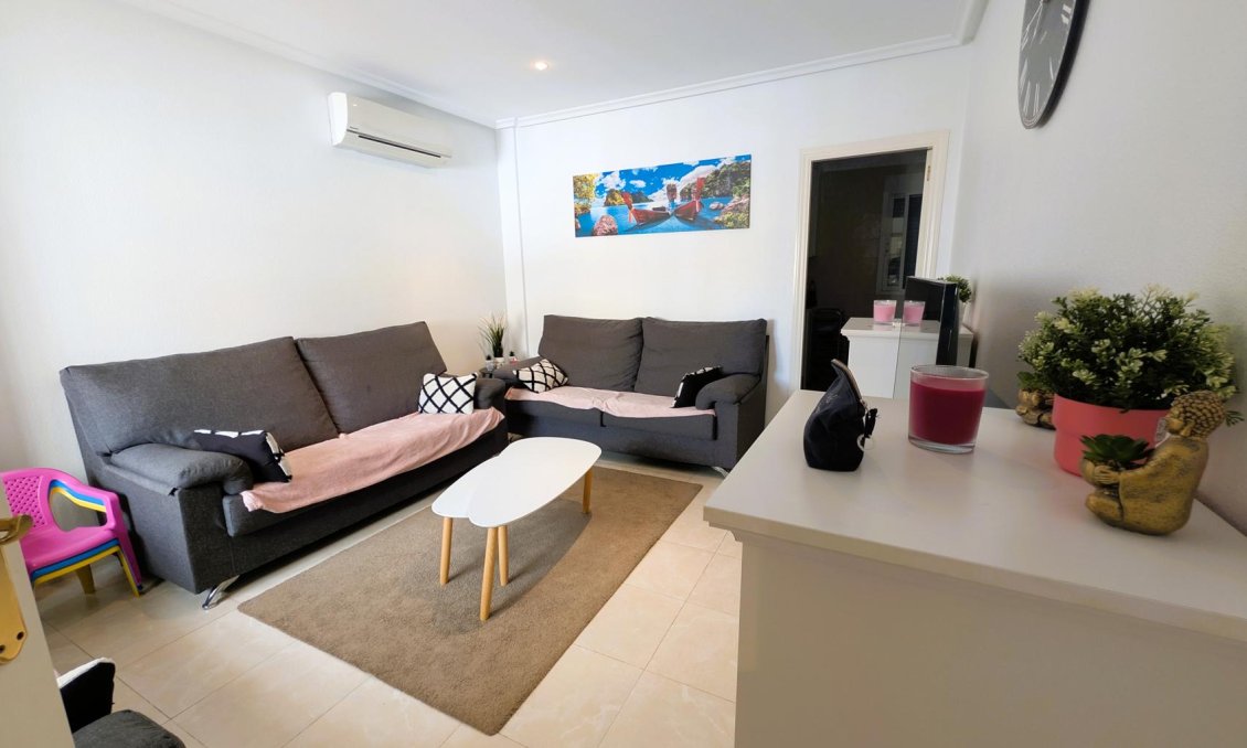 Resale - Villa -
Algorfa - Inland
