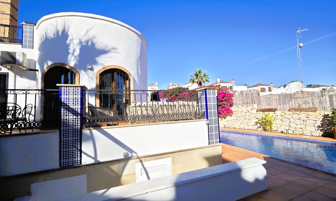 Használt Ingatlanok - Villa -
Algorfa - Inland