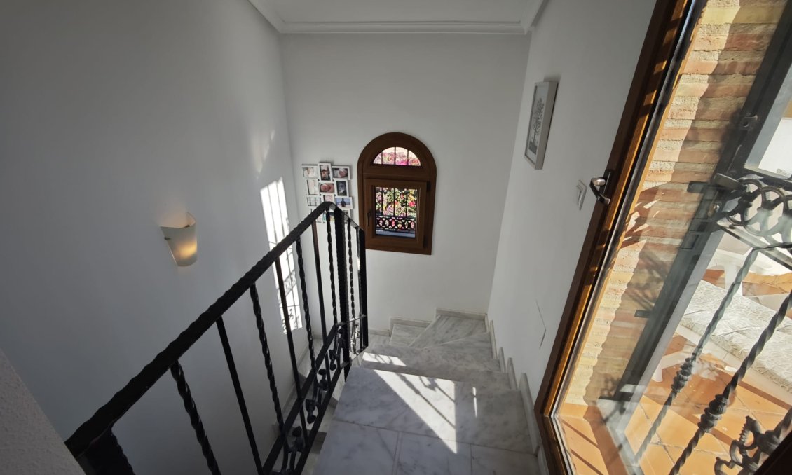 Használt Ingatlanok - Villa -
Algorfa - Inland