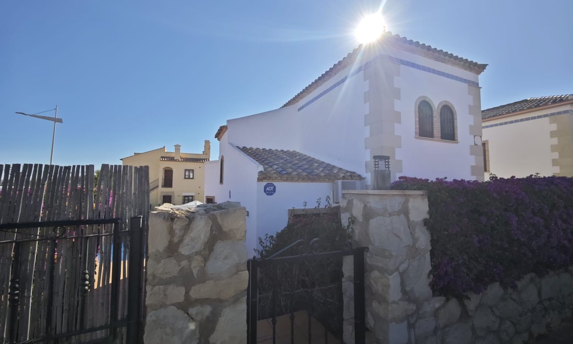 Használt Ingatlanok - Villa -
Algorfa - Inland