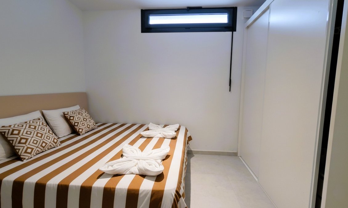 Használt Ingatlanok - Villa -
Cabo Roig - Costa Blanca