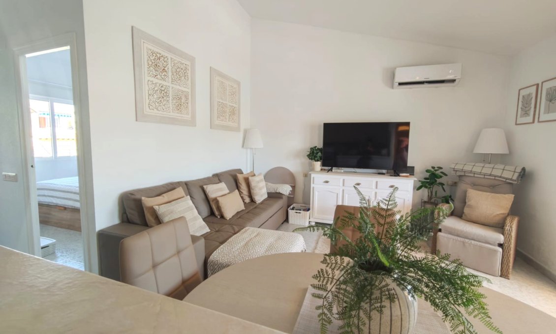 Használt Ingatlanok - Tetőtéri lakás -
Villamartin - Costa Blanca