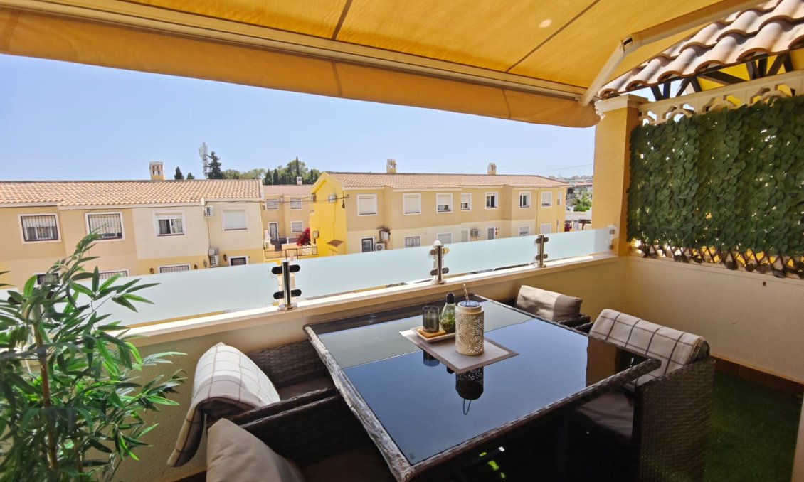 Használt Ingatlanok - Tetőtéri lakás -
Villamartin - Costa Blanca