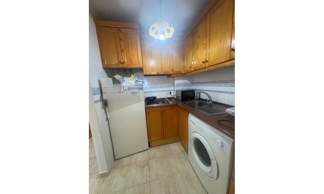 Használt Ingatlanok - Apartman -
Torrevieja - Costa Blanca