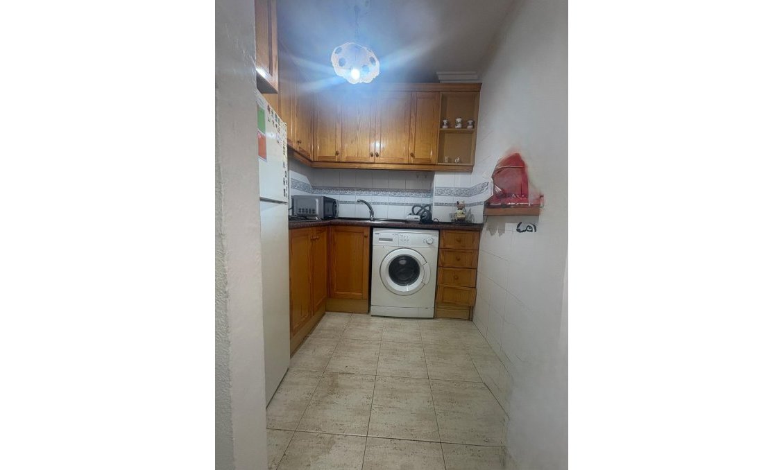 Használt Ingatlanok - Apartman -
Torrevieja - Costa Blanca