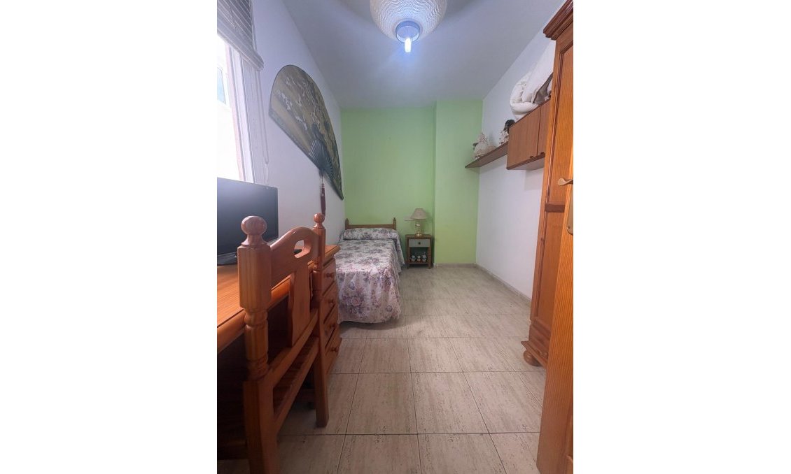 Használt Ingatlanok - Apartman -
Torrevieja - Costa Blanca