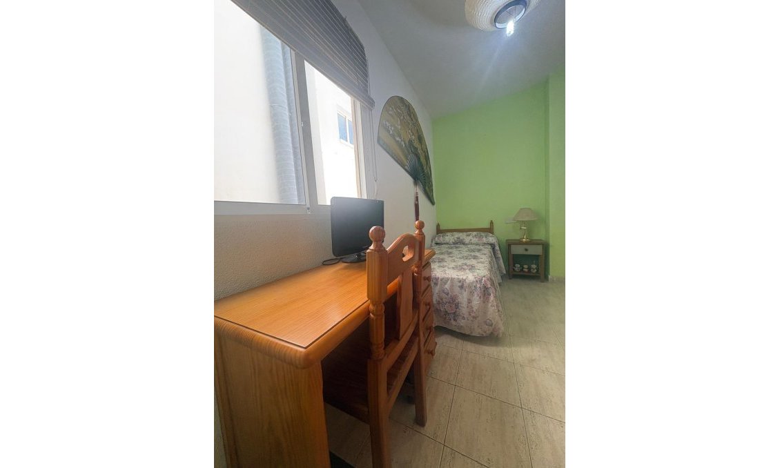 Használt Ingatlanok - Apartman -
Torrevieja - Costa Blanca